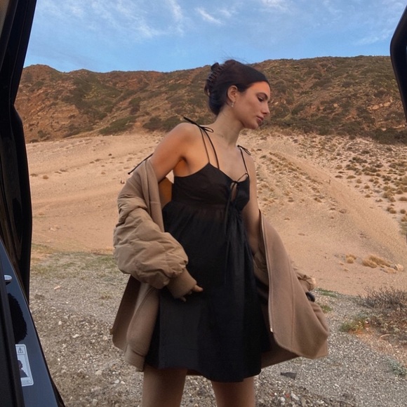 NIA EMILY DRESS - Picture 4 of 12